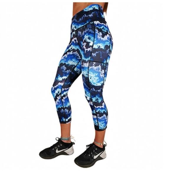 Constantly Varied Storm Capri Leggings Small Blue Pink Black - Picture 3 of 7
